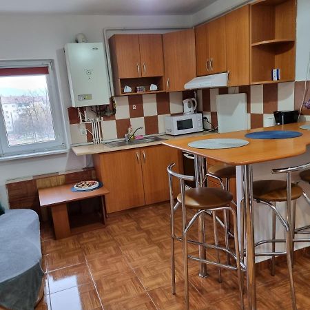 Marya'S Ramnicu Valcea Exterior foto